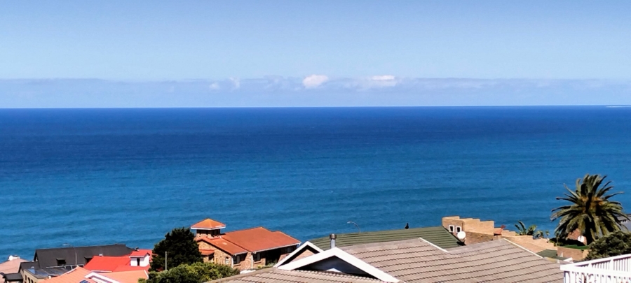  Bedroom Property for Sale in Dana Bay Western Cape